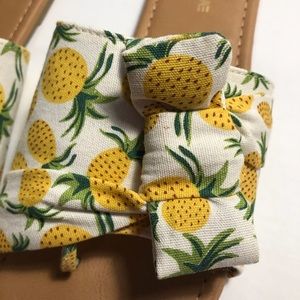 American Eagle Pineapple Print Sandals
